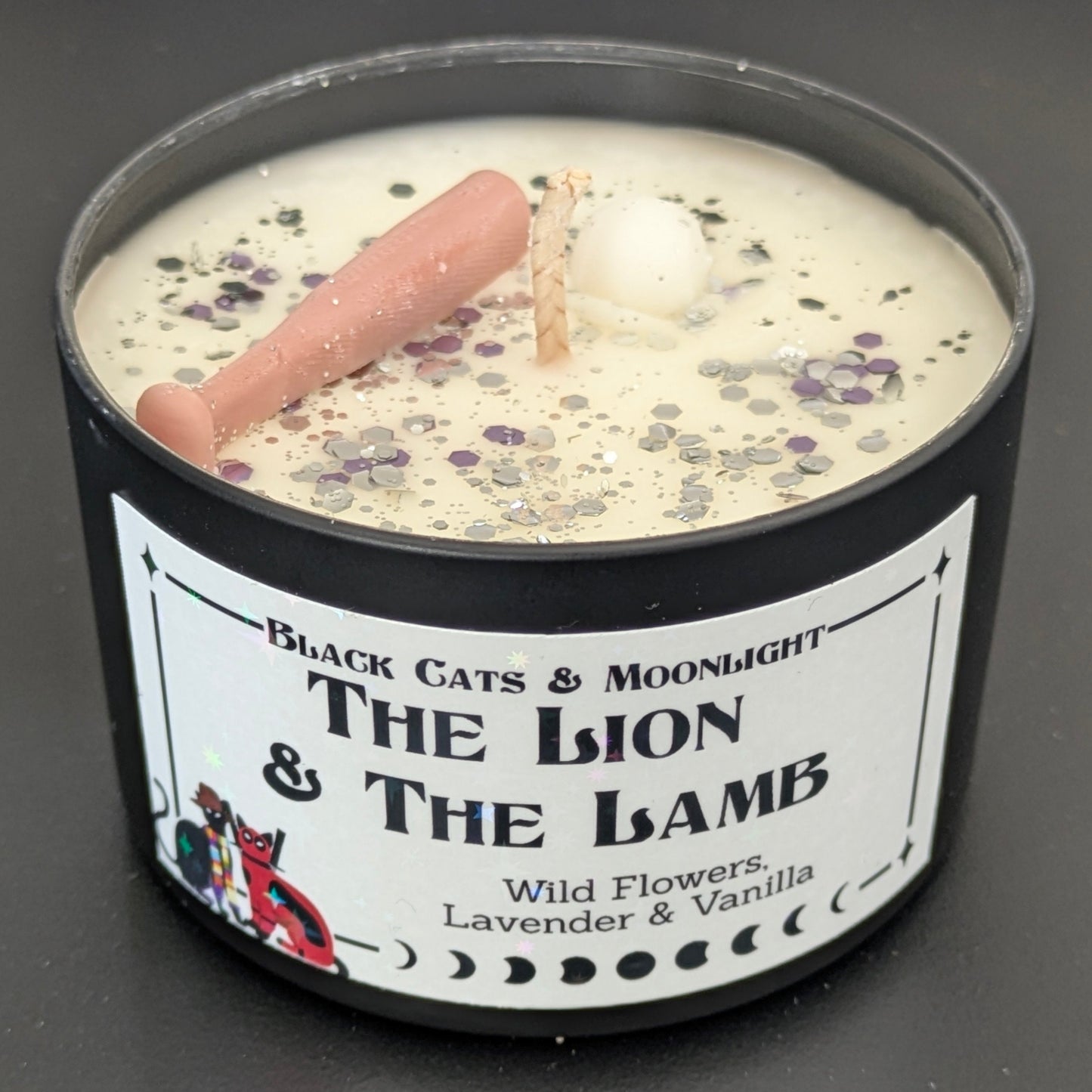 The Lion & The Lamb Candle (Twilight)